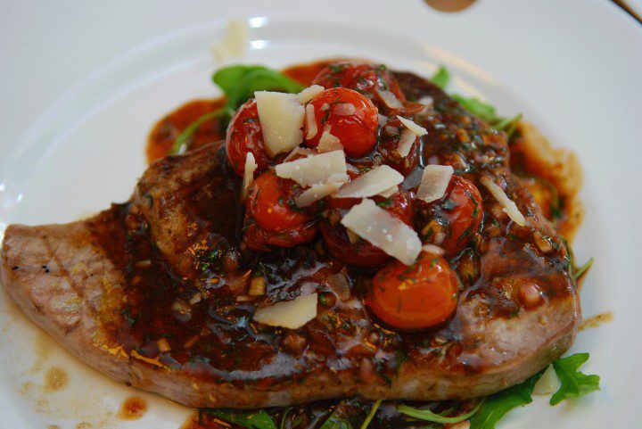 tomat, vinägrett, tonfisk, parmesan, dill